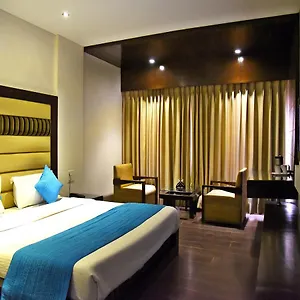 2* Hotel Landmark